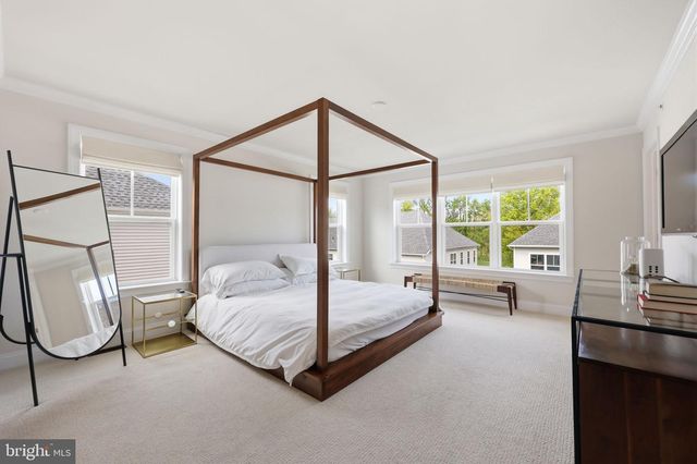 31 SPRING MILL RD, Warminster, PA 18974