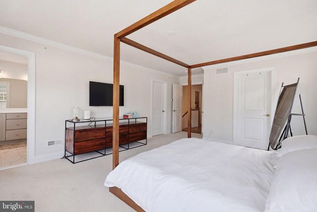 31 SPRING MILL RD, Warminster, PA 18974