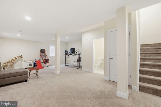31 SPRING MILL RD, Warminster, PA 18974