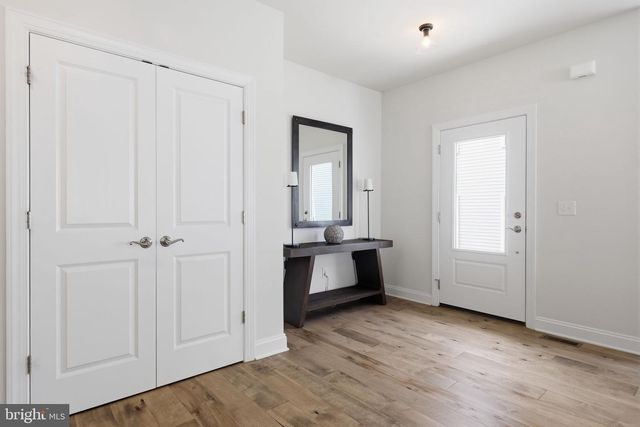 31 SPRING MILL RD, Warminster, PA 18974
