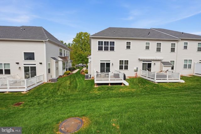 31 SPRING MILL RD, Warminster, PA 18974