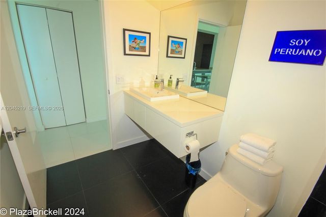 950 Brickell Bay Drive 5002, Miami, FL 33131