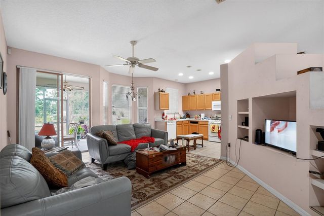 11226 PRIMROSE CIRCLE, Bradenton, FL 34202