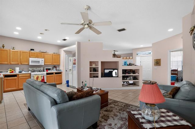 11226 PRIMROSE CIRCLE, Bradenton, FL 34202