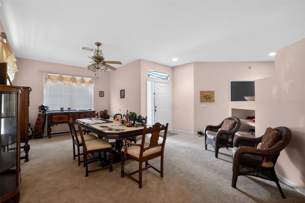 Image 28 of property listing at 11226 PRIMROSE CIRCLE, Bradenton, FL 34202