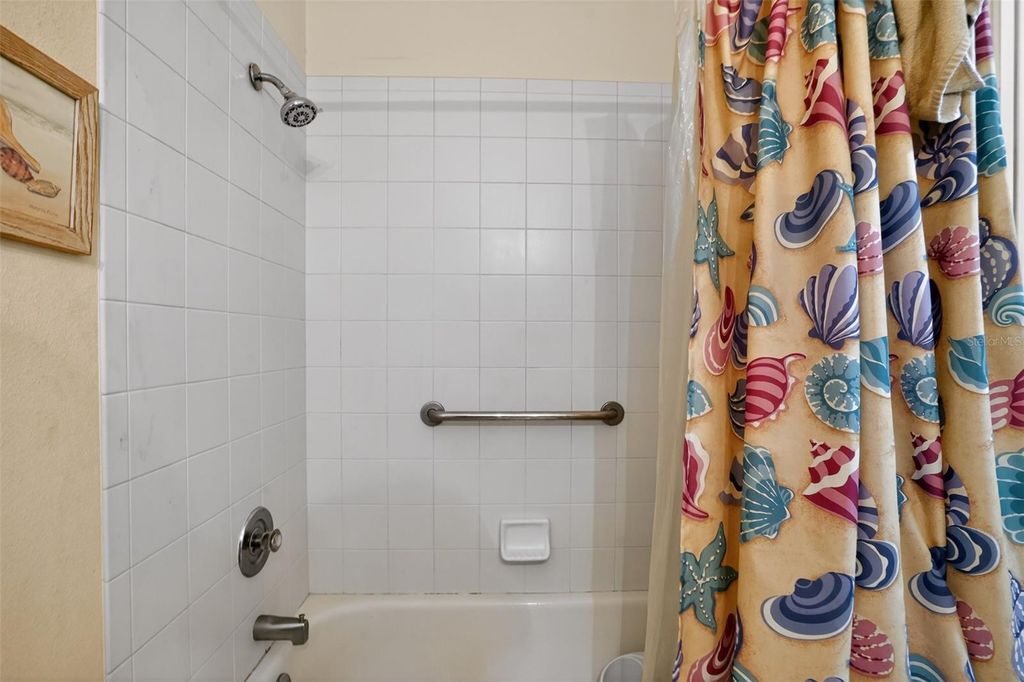 Image 39 of property listing at 11226 PRIMROSE CIRCLE, Bradenton, FL 34202