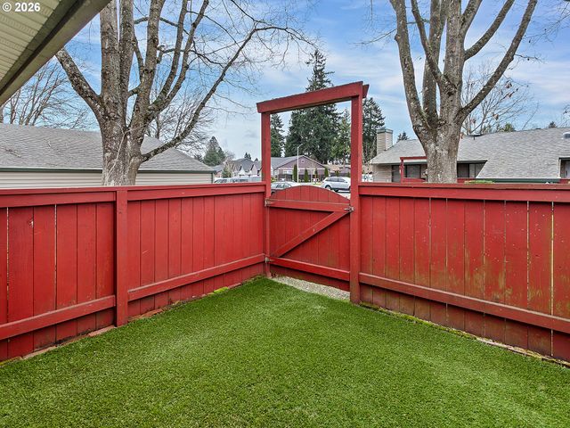 10935 Sw 121ST Ave, Tigard, OR 97223