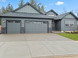 3309 Ne Samson 64, Estacada, OR 97023