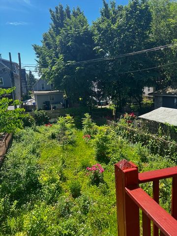 551 Bennington St, Boston, MA 02128
