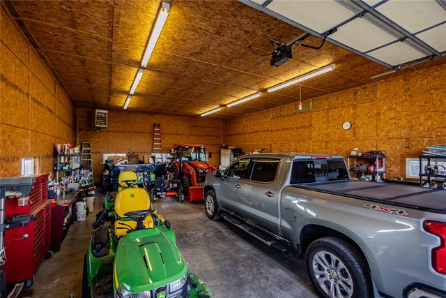 705 W 9th Street N, Newton, IA 50208