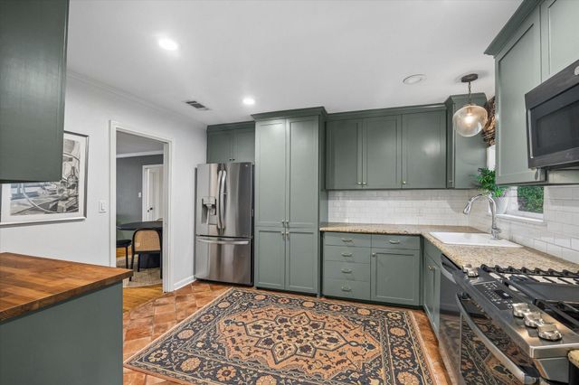 2031 Chantilly Lane, Houston, TX 77018
