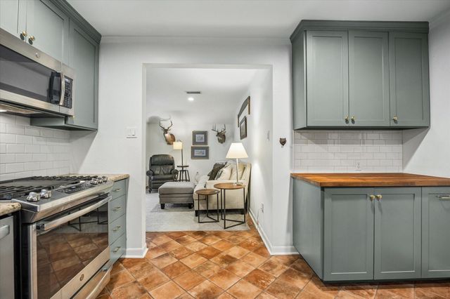 2031 Chantilly Lane, Houston, TX 77018