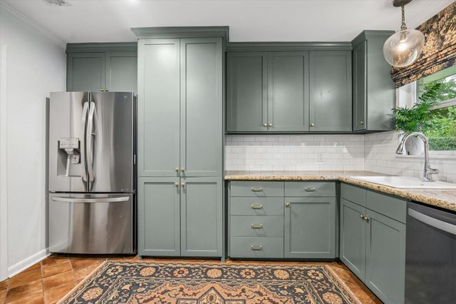 2031 Chantilly Lane, Houston, TX 77018