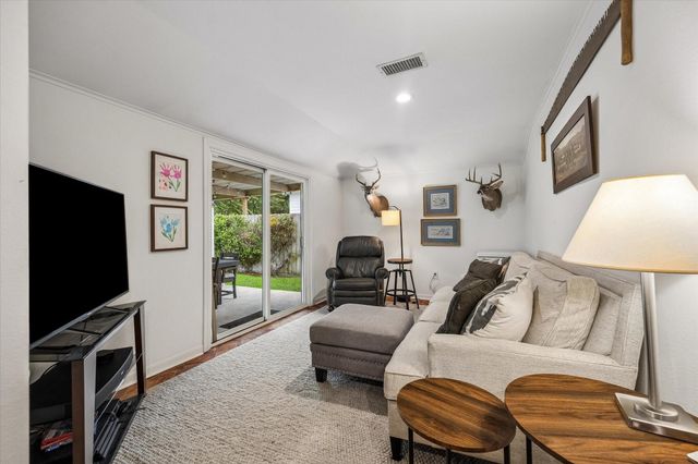 2031 Chantilly Lane, Houston, TX 77018