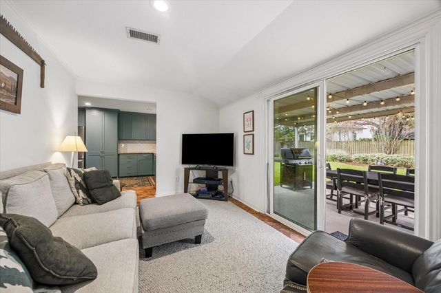 2031 Chantilly Lane, Houston, TX 77018