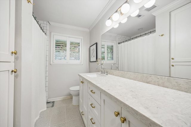 2031 Chantilly Lane, Houston, TX 77018