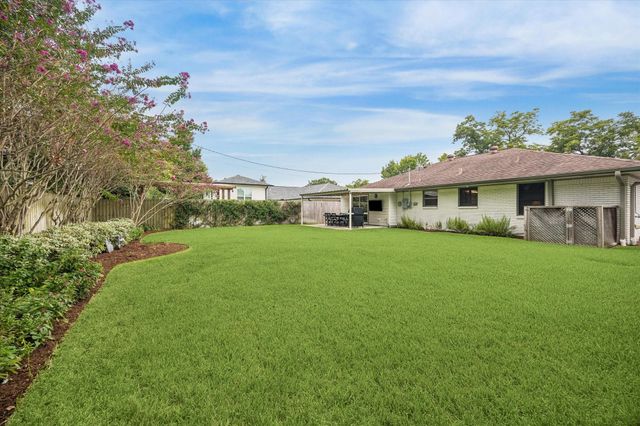 2031 Chantilly Lane, Houston, TX 77018
