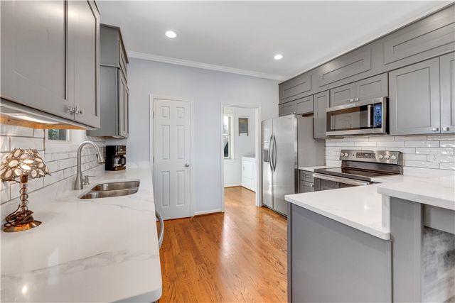 803 Barefoot Cove Drive, West Union, SC 29696