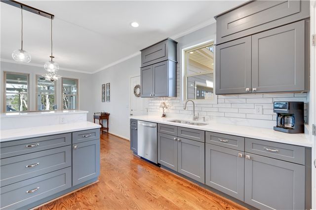 803 Barefoot Cove Drive, West Union, SC 29696