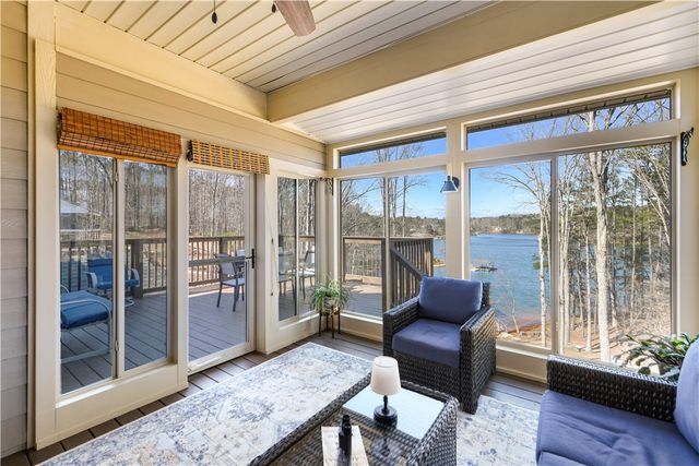 803 Barefoot Cove Drive, West Union, SC 29696