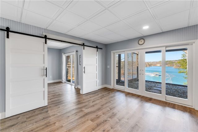 803 Barefoot Cove Drive, West Union, SC 29696