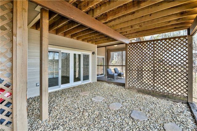 803 Barefoot Cove Drive, West Union, SC 29696