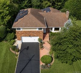 902 Preston Road, East Meadow, NY 11554