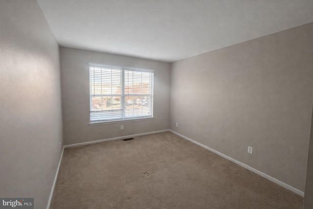 40 COMPASS CIR, Mount Laurel, NJ 08054