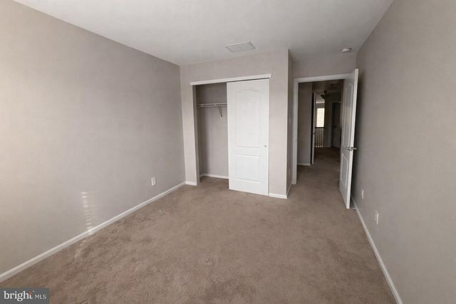 40 COMPASS CIR, Mount Laurel, NJ 08054