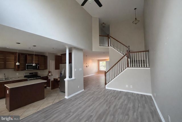 40 COMPASS CIR, Mount Laurel, NJ 08054