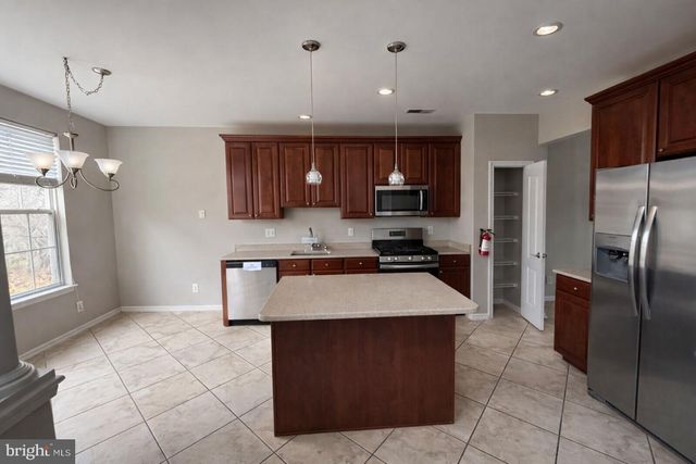 40 COMPASS CIR, Mount Laurel, NJ 08054