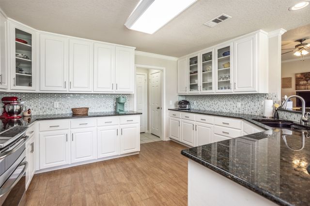 504 Katie Street, Lindsay, TX 76250