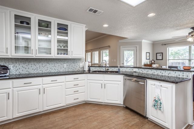 504 Katie Street, Lindsay, TX 76250