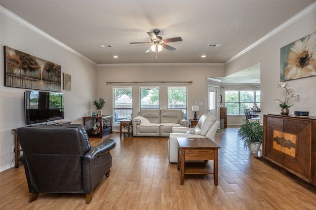 504 Katie Street, Lindsay, TX 76250