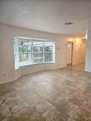 12191 Broadleaf Court, Wellington, FL 33414
