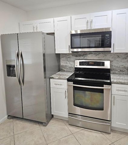 12191 Broadleaf Court, Wellington, FL 33414