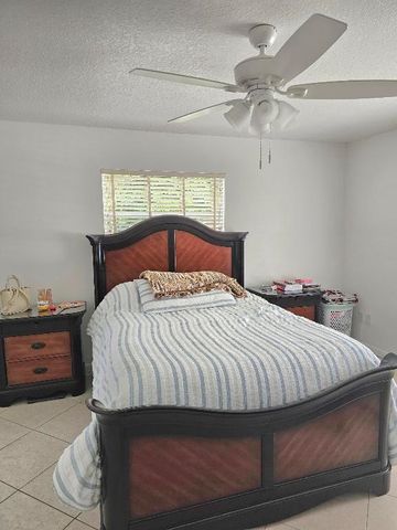 12191 Broadleaf Court, Wellington, FL 33414