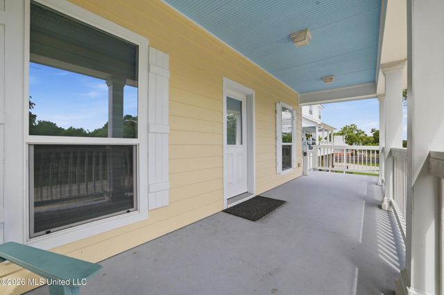 311 Waveland Avenue, Waveland, MS 39576