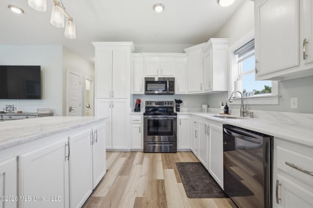 311 Waveland Avenue, Waveland, MS 39576