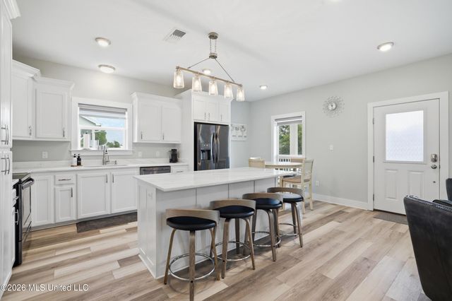 311 Waveland Avenue, Waveland, MS 39576