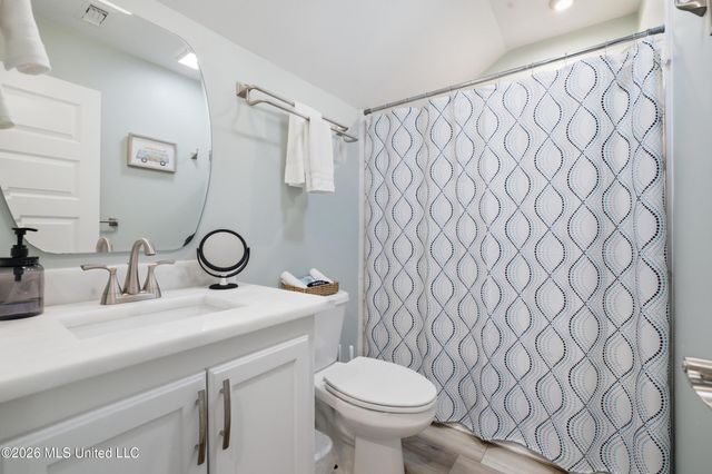 311 Waveland Avenue, Waveland, MS 39576