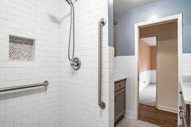 7137 Rose Ann Parkway, Fort Wayne, IN 46804