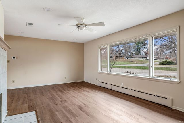 7137 Rose Ann Parkway, Fort Wayne, IN 46804