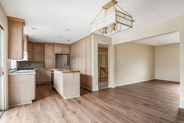 7137 Rose Ann Parkway, Fort Wayne, IN 46804