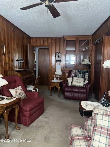 215 Nunn Street, Havelock, NC 28532