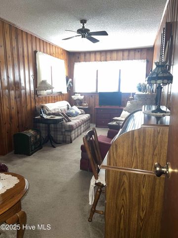 215 Nunn Street, Havelock, NC 28532