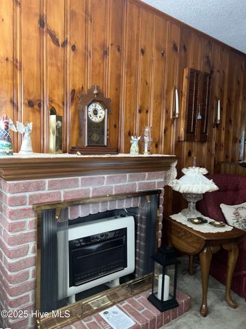 215 Nunn Street, Havelock, NC 28532