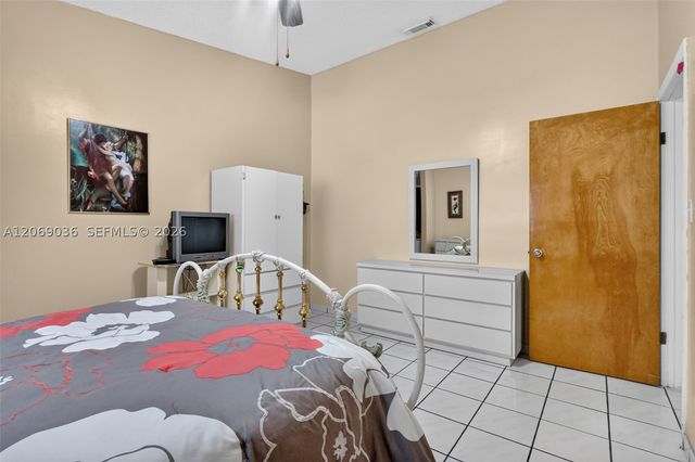 6983 W 24th Ln, Hialeah, FL 33016