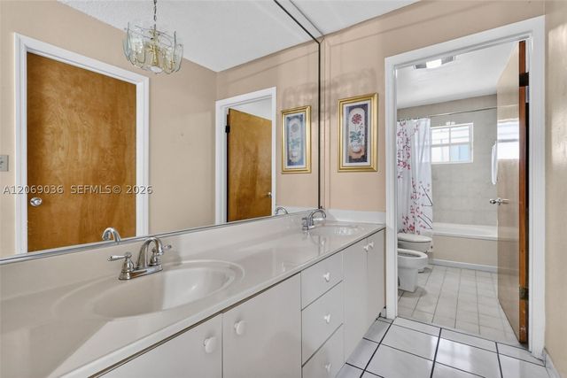 6983 W 24th Ln, Hialeah, FL 33016