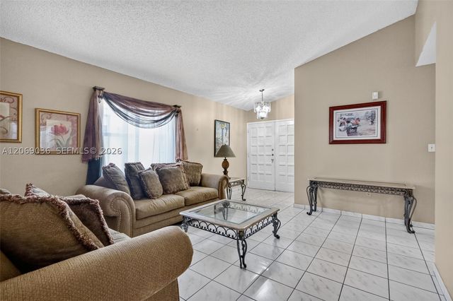 6983 W 24th Ln, Hialeah, FL 33016